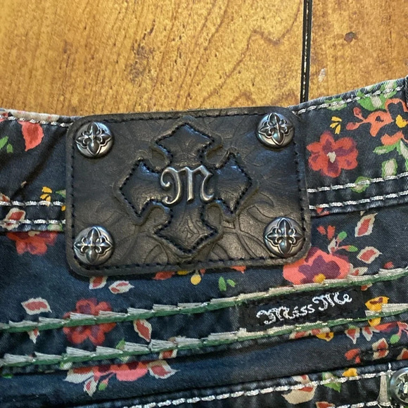 Miss me cargo jean shorts - Picture 7 of 8